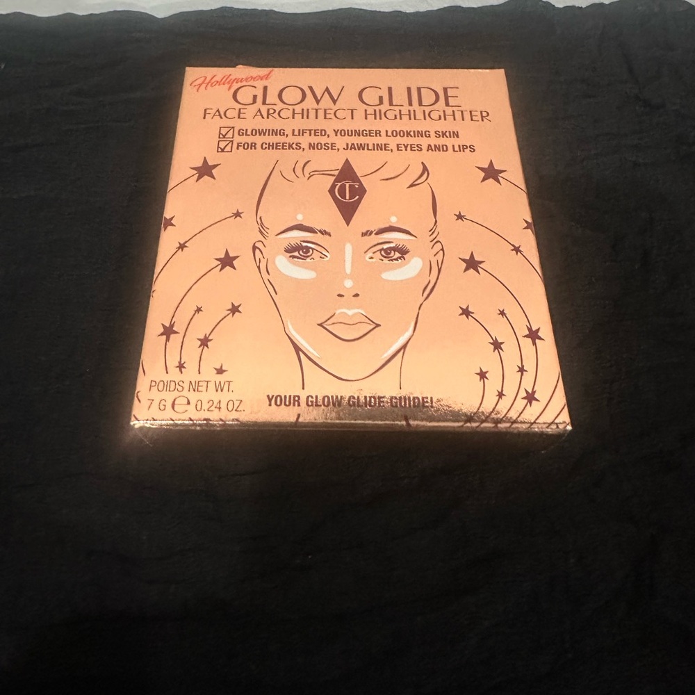 Charlotte Tilbury Glow Glide Highlighter - Radiant Gold